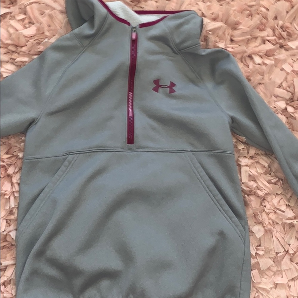 UNDER ARMOR HOODIE! 💟